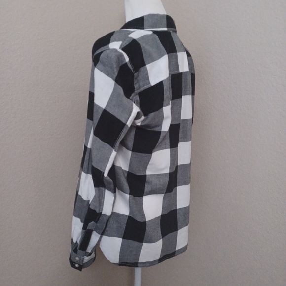 NWT Tommy Hilfiger Plaid Button Down Women's size Small - Picture 7 of 11